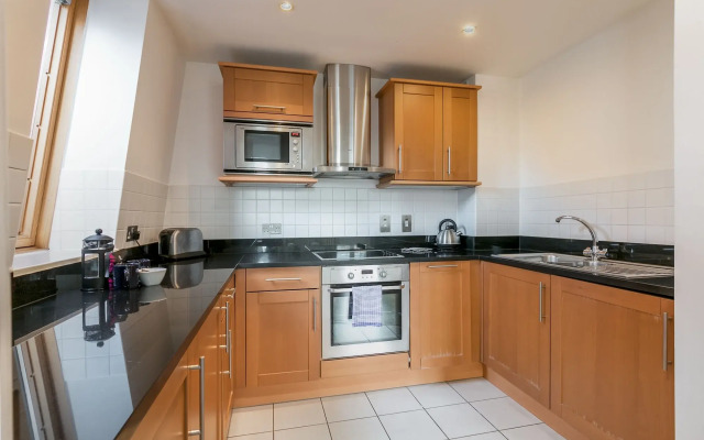 Marlin Apartments London City - Queen Street