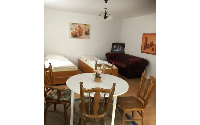 City Hotel-Garni