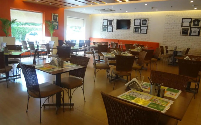 Lemon Tree Hotel, Ahmedabad