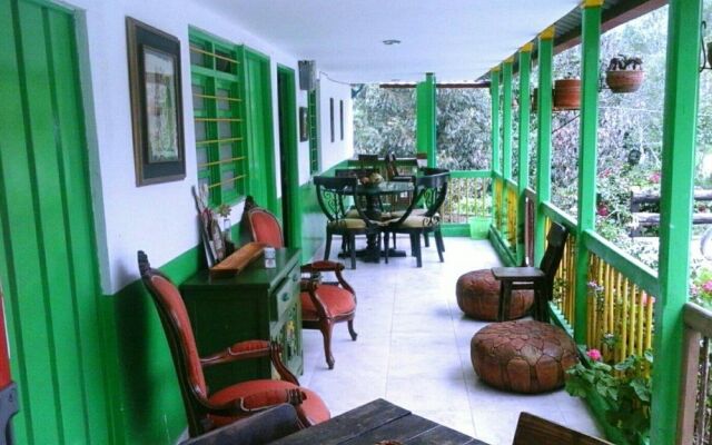 Hostal Girasoles