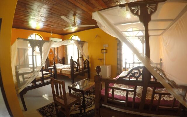 Garden Lodge
