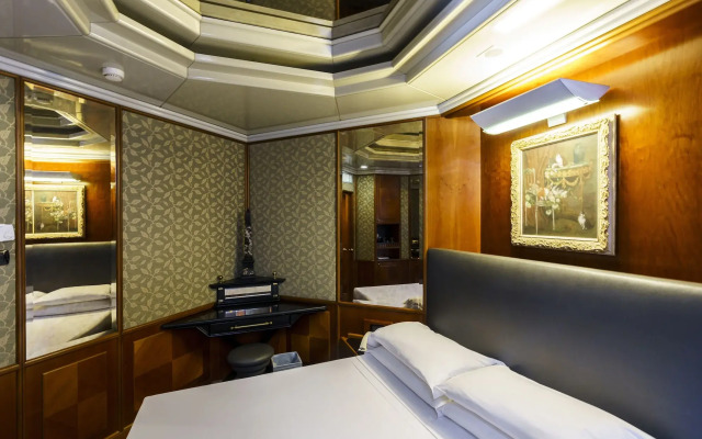 Valadier Hotel
