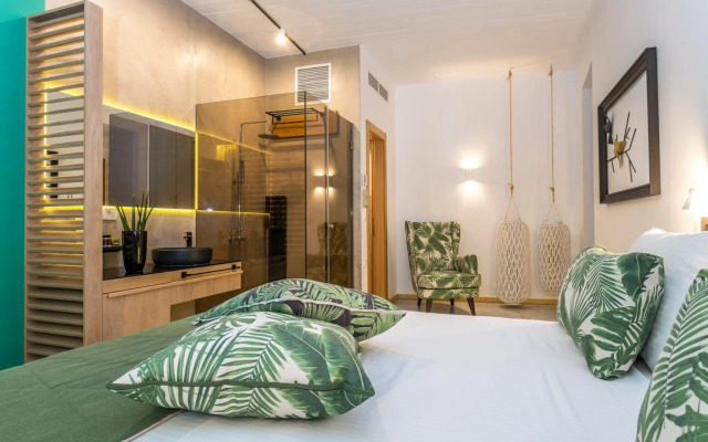 Kalamaki Luxury Suites