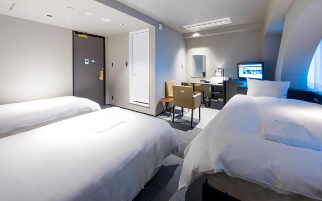 New Osaka Hotel