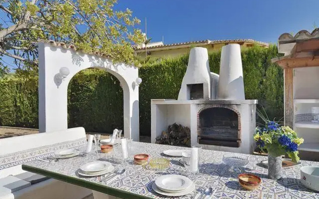 Apartment with beach, garden in Benissa