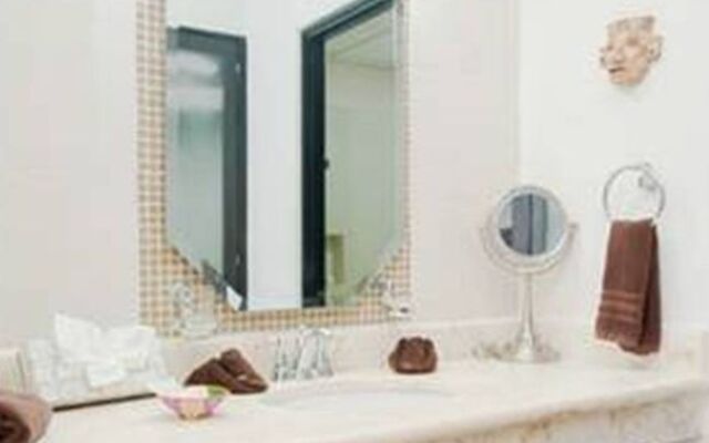 Pelicanos Condominium by ChezPlaya