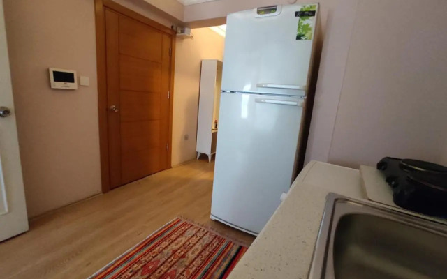 Cozy 1+1 and garden, in center of Kadıköy-İstanbul