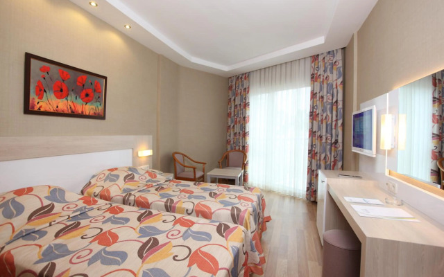 Riviera Hotel & Spa