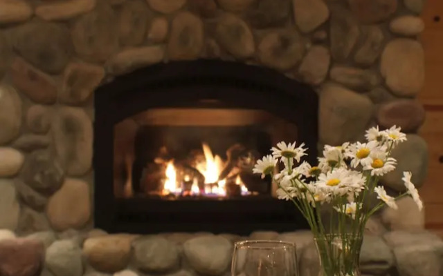 River Road Venue & Lodging