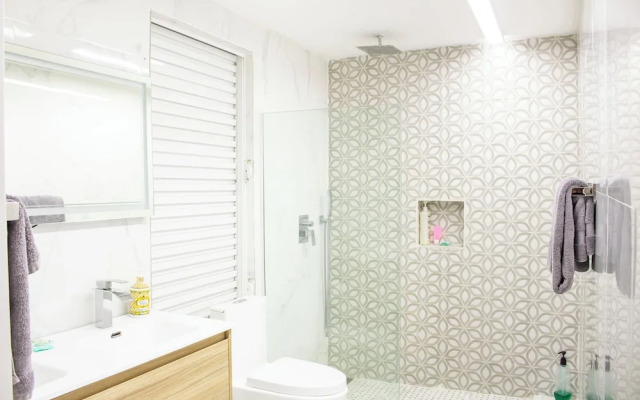 Ismael Rivera Villa 1 Ocean Park 4bd-2b