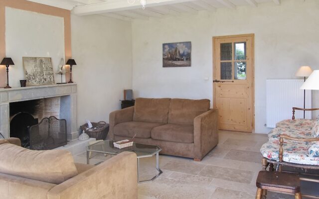 Villa With 3 Bedrooms in Castilly, With Furnished Garden