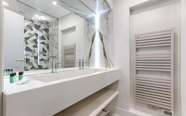 Magnificent Luxury Flat 2BR/6P - Champs-Elysées