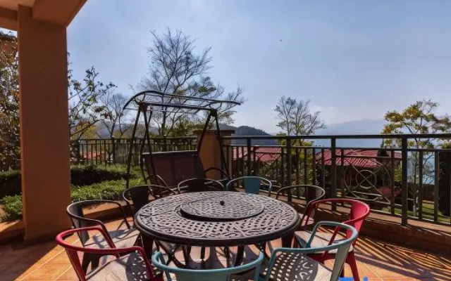 FuXian Lake Holiday House – Outside – Yuxi