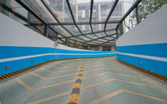 Dingdong Loft Hotel Apartment