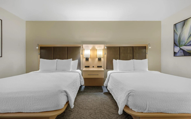 Best Western Plus South Coast Inn