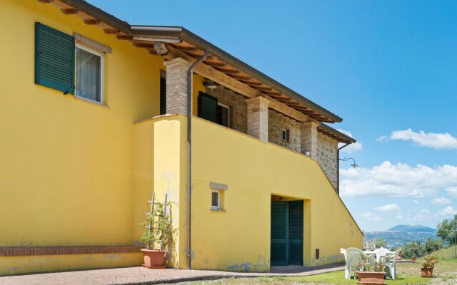 Scenic Holiday Home in Torgiano With Swimming Pool
