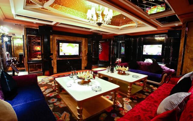 Chengdu Celebrity Upper Class Hotel