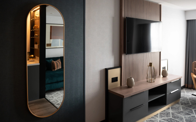 Crowne Plaza Birmingham City Centre by IHG - Image 3