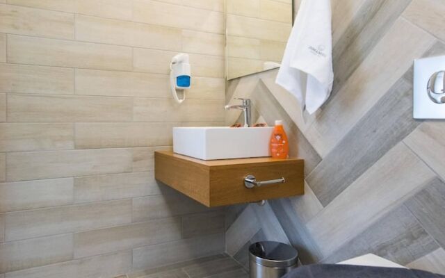 Villa Ria Apartments & Suites