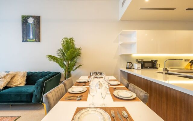Dramatic Sea View 1 BHK ANWABYFour Apple