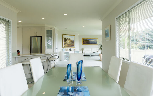 Seascape Villa Bed & Breakfast