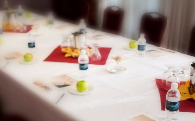 Executive Plaza Hotel Metro Vancouver