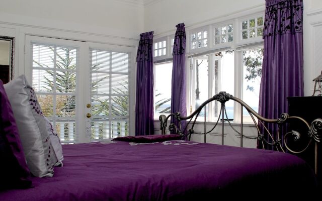 Monarch Cove Inn