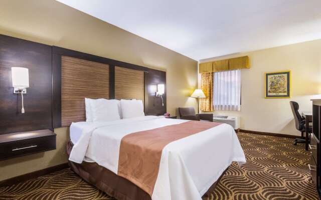 Quality Inn & Suites Florence - Cincinnati South