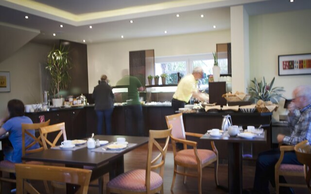 Hotel Oelen & Holgers Brasserie und Lounge