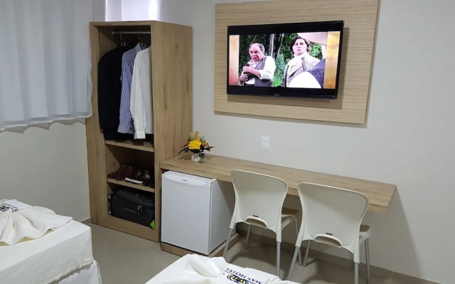Max Hotel
