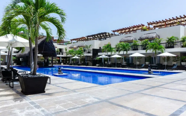 Aldea Thai 305 2 Bedroom Condo by RedAwning