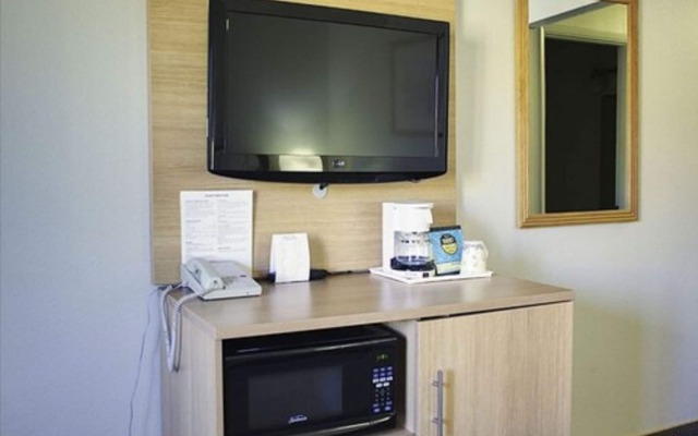 Aladdin Inn & Suites