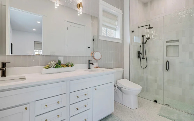 Dock Holiday 212 COA