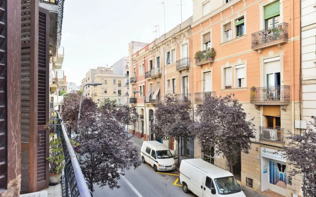 Moianes Apartment by Olala Homes