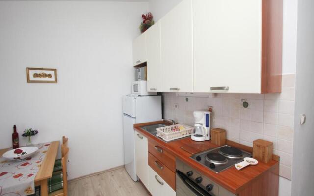 Apartments Luka