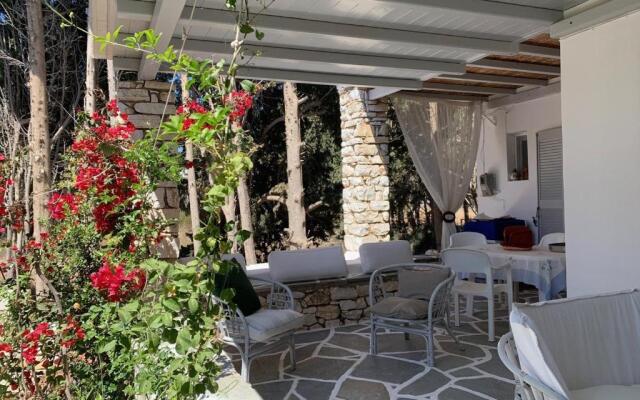 Kikis Refurbished Apartment a Veranda Dream