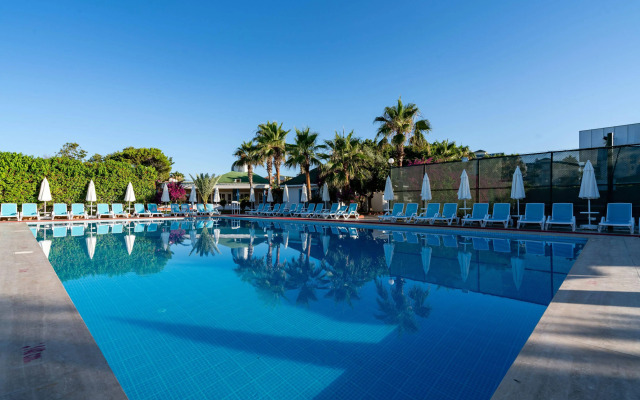 The Garden Beach Hotel