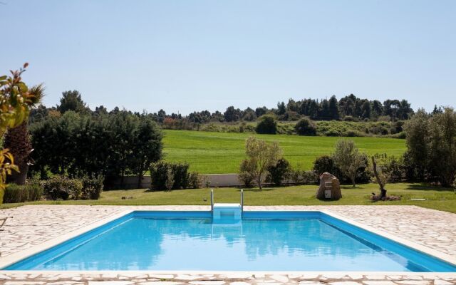 Inuit I Luxury Pool Villa