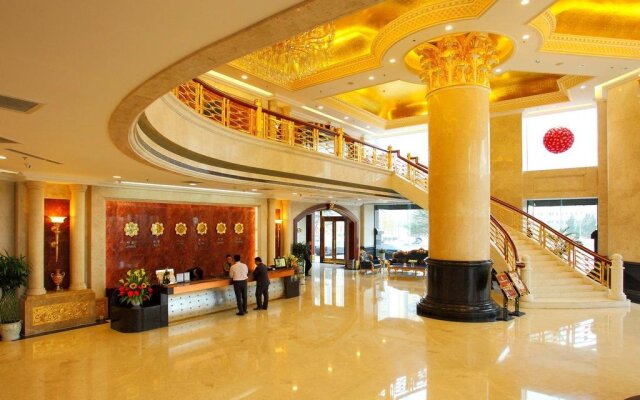 Enrichee Gloria Plaza Hotel