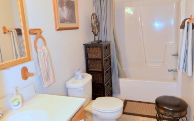 Trails End River Retreat - Riverside