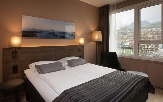 Scandic Sunnfjord Hotel & Spa