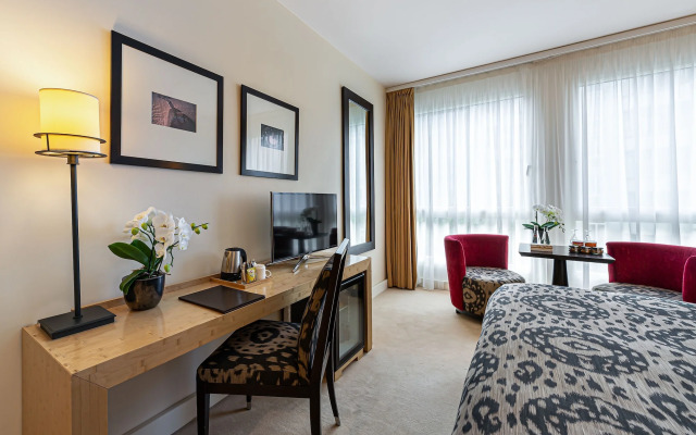 Hotel Jade