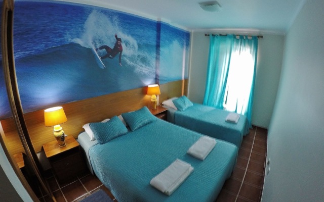 Supertubos Beach Hostel