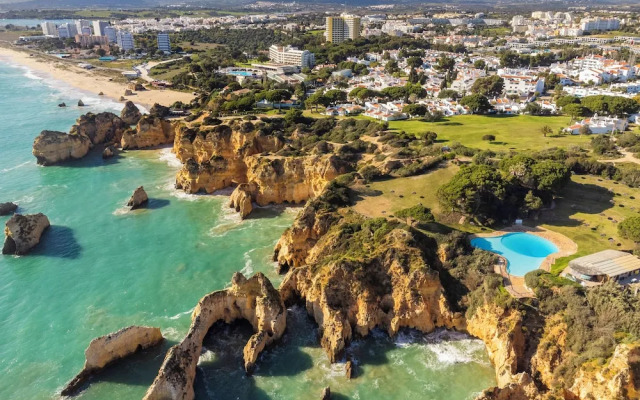 Prainha Calm Retreat in Alvor