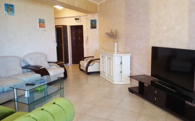 Beach & Clubs Apartments Mamaia