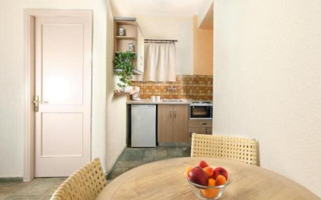 Agnanti Hotel & Apartments