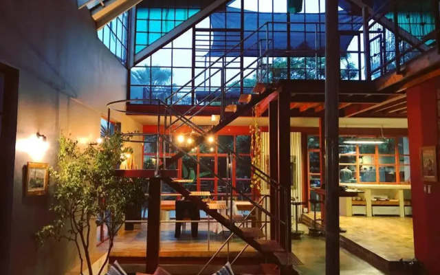 (Sub)urban retreat