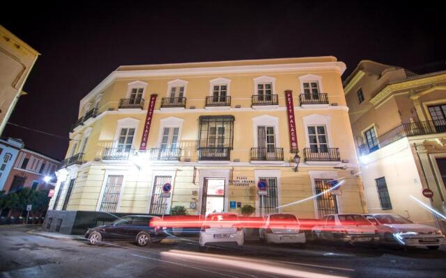 Petit Palace Santa Cruz