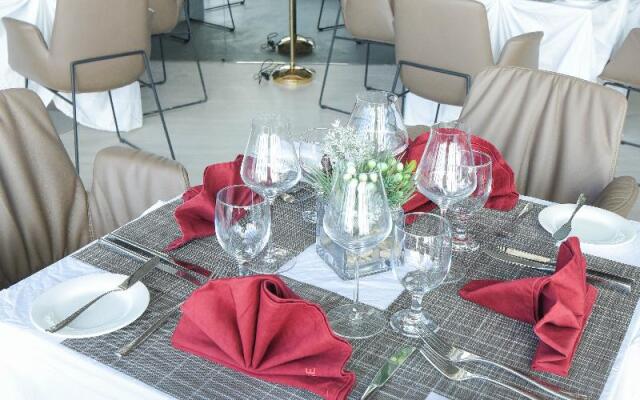 Red Hotel Cubao, Quezon City