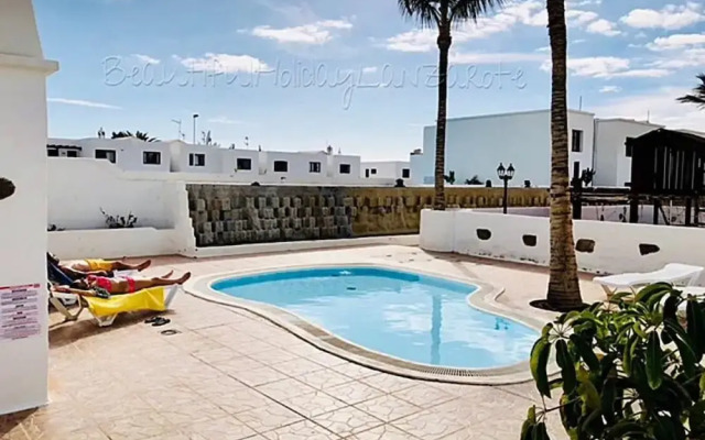 Apartment Bellisima 200m From the Ocean With Pool, Wifi & Sat-tv